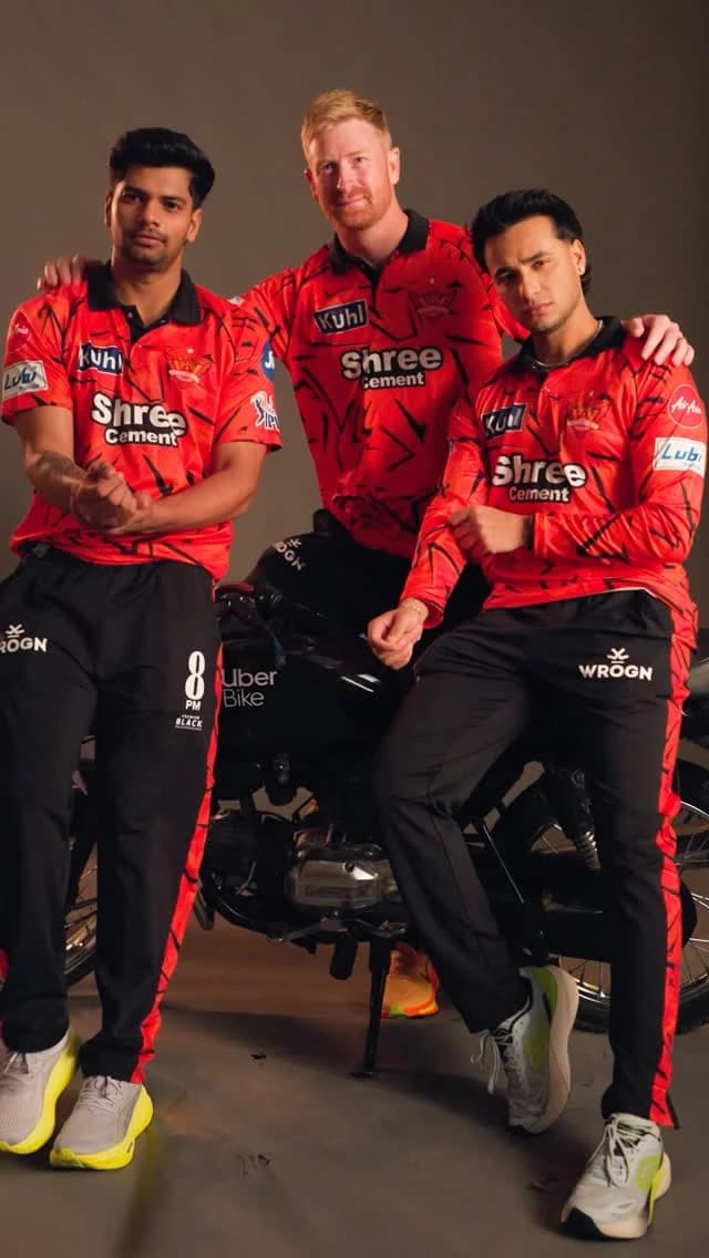 You bring the cheers. Weβll handle the commute. Proud to be the Official Ride Partners for the Orange Army!
#Pachisi #UberBike #SRH #IPL