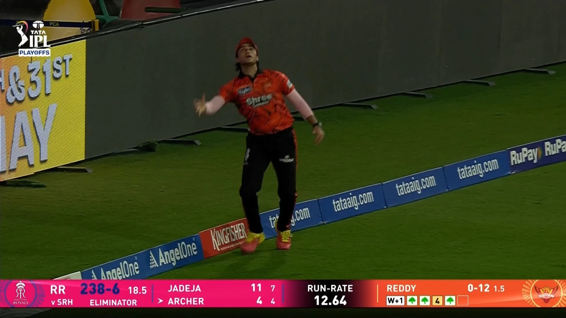 Fielding brilliance on point π
@sunrisershyd clawing their way back π
#TATAIPL | #Eliminator | #TheFinalLeap | #SRHvRR
